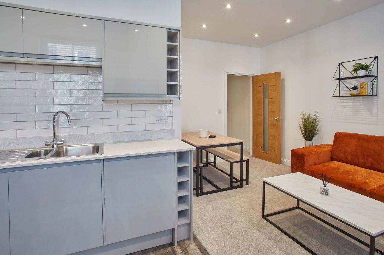 Host & Stay - Apartment One, Hudsons Yard House Уитби Экстерьер фото