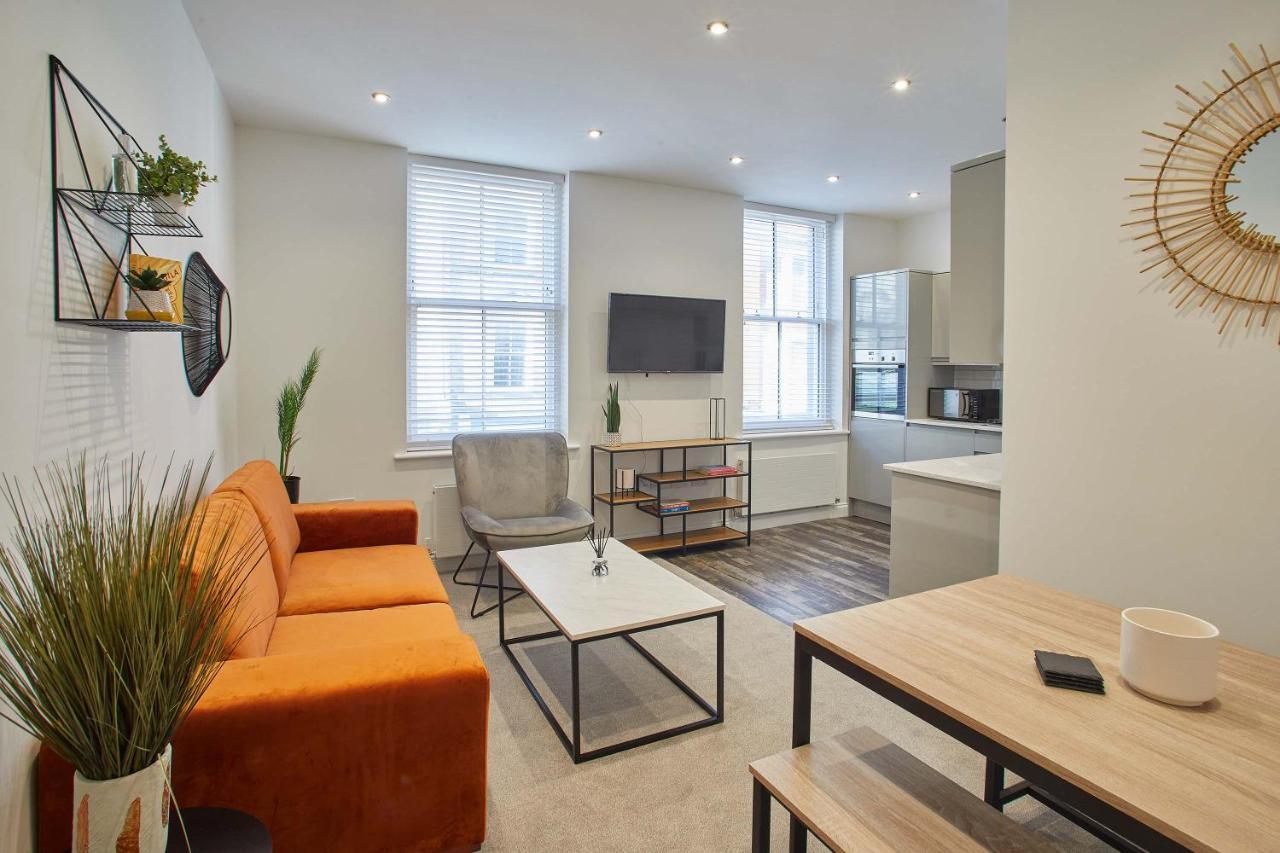 Host & Stay - Apartment One, Hudsons Yard House Уитби Экстерьер фото